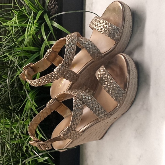 Platform wedge - Picture 3 of 4